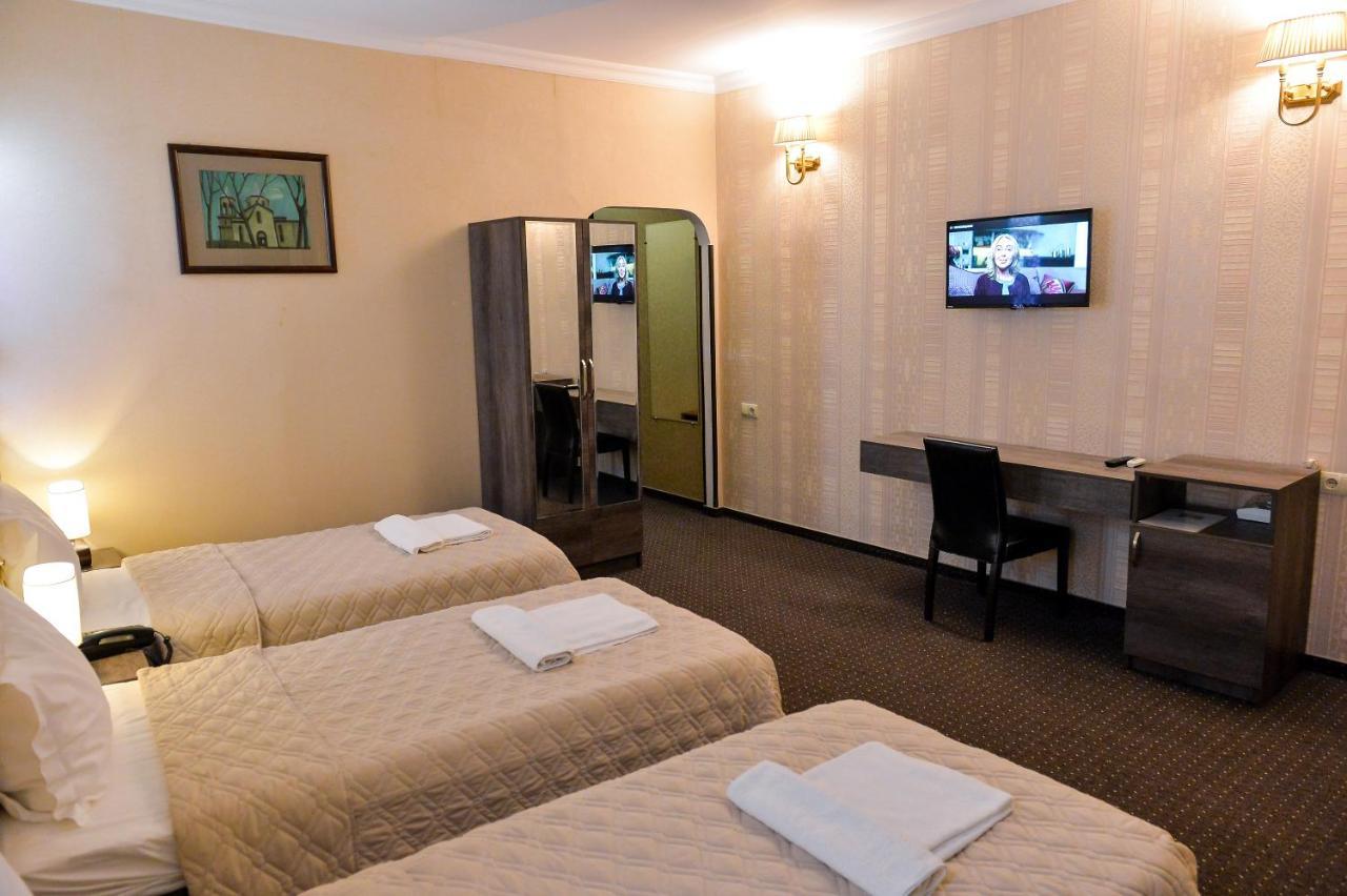 Hotel Old Town 쿠타이시 외부 사진