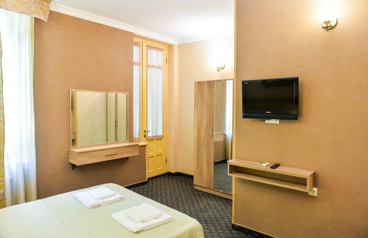 Hotel Old Town 쿠타이시 외부 사진